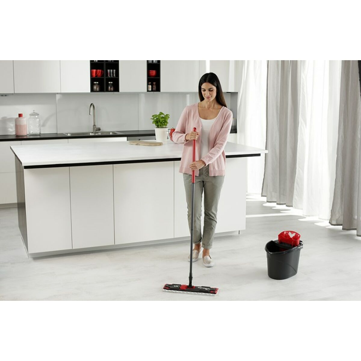 Vileda Ultramax XL Mop White Red Microfiber