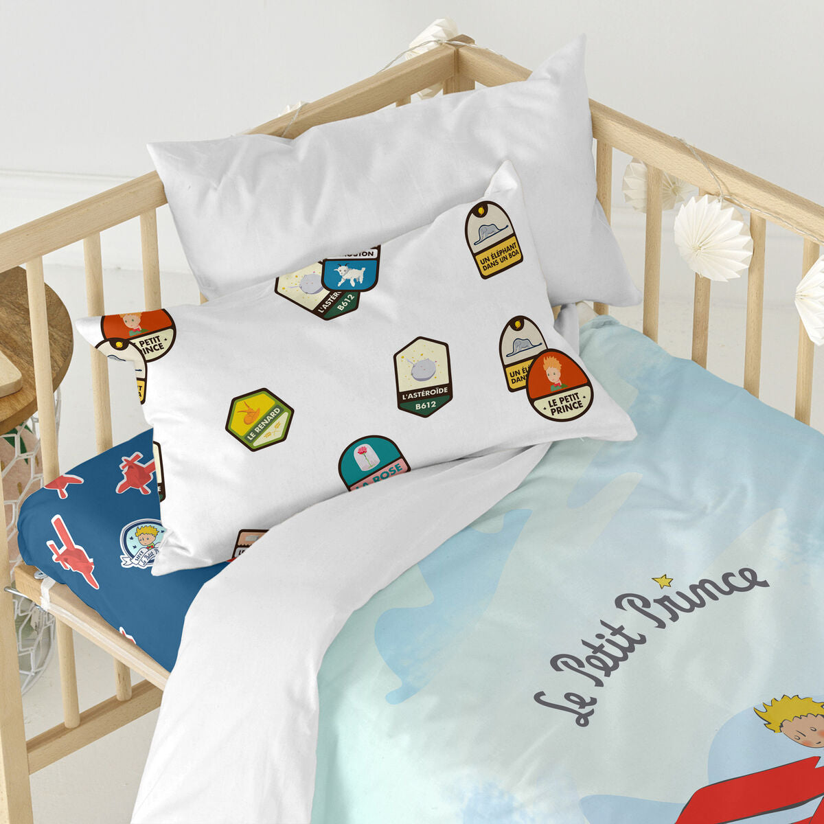 HappyFriday Le Petit Prince Son Avion Multicolor Baby Crib Duvet Cover Set 2 Pieces