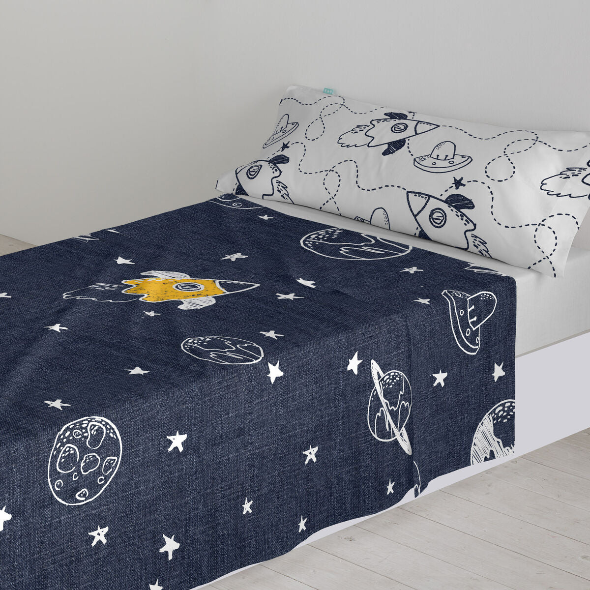 HappyFriday Mr Fox Starspace Multicolor Bed Sheet Set 105 2 Pieces