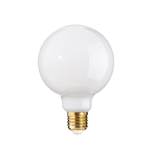 White LED Bulb E27 6W 8 x 8 x 12 cm