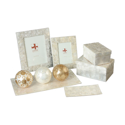 Alexandra House Living Natural Mother of Pearl Centerpiece 19 x 37 x 2 cm