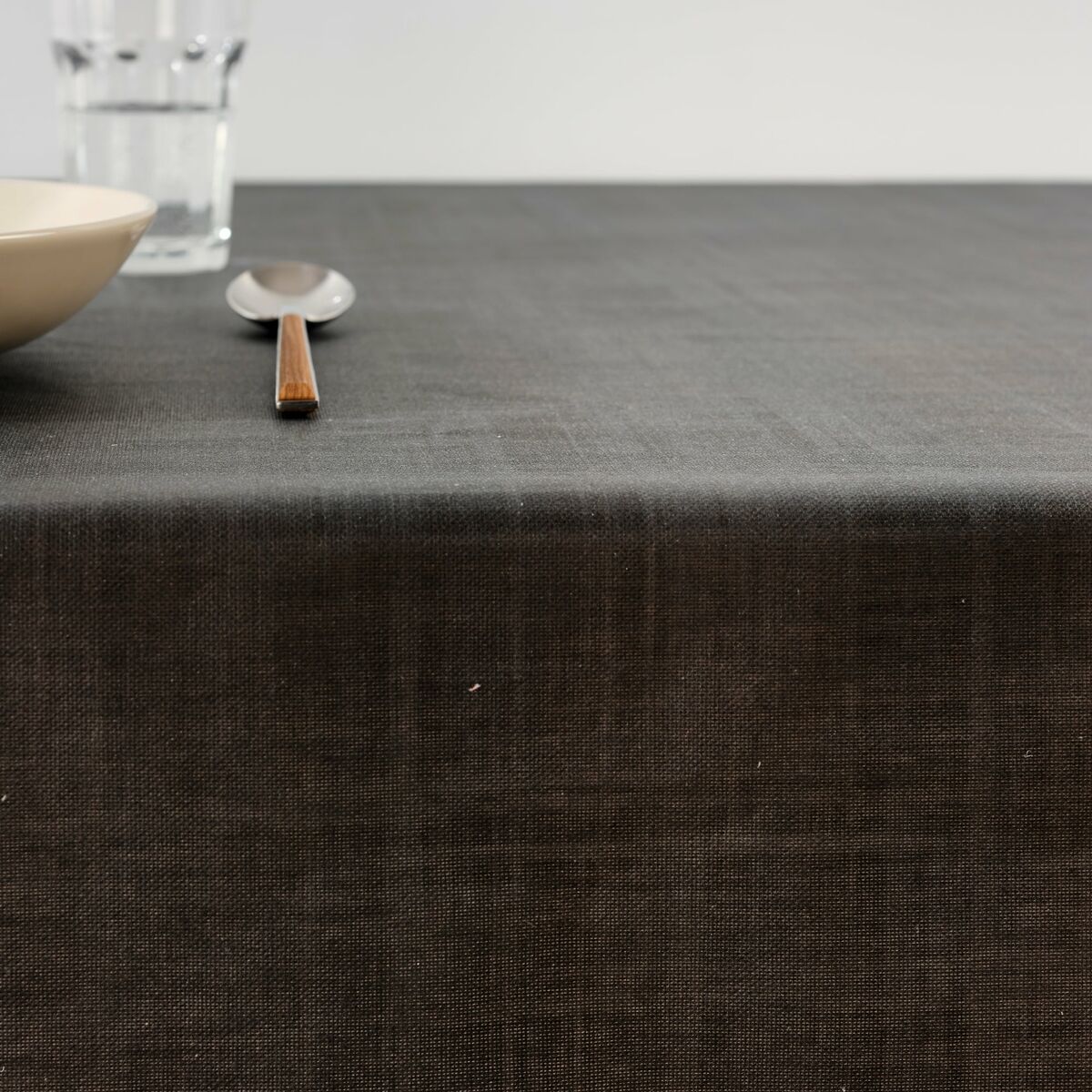 Belum Black stain-resistant tablecloth 100 x 80 cm