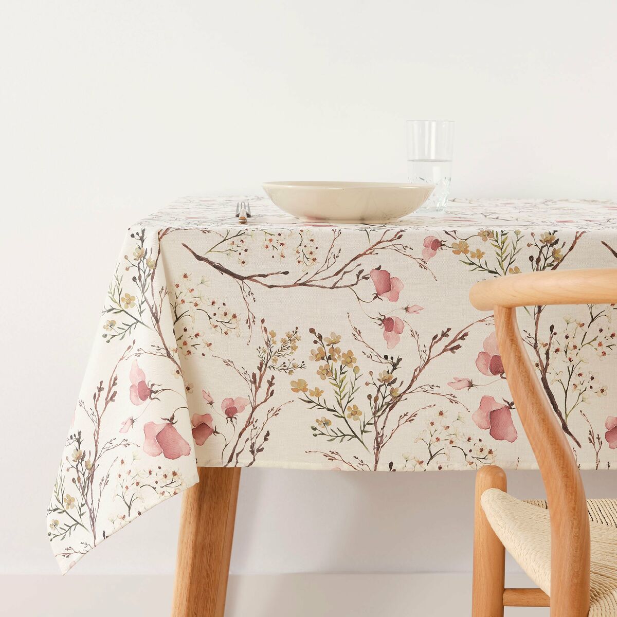 Belum stain-resistant tablecloth 0120-342 200 x 140 cm Flowers