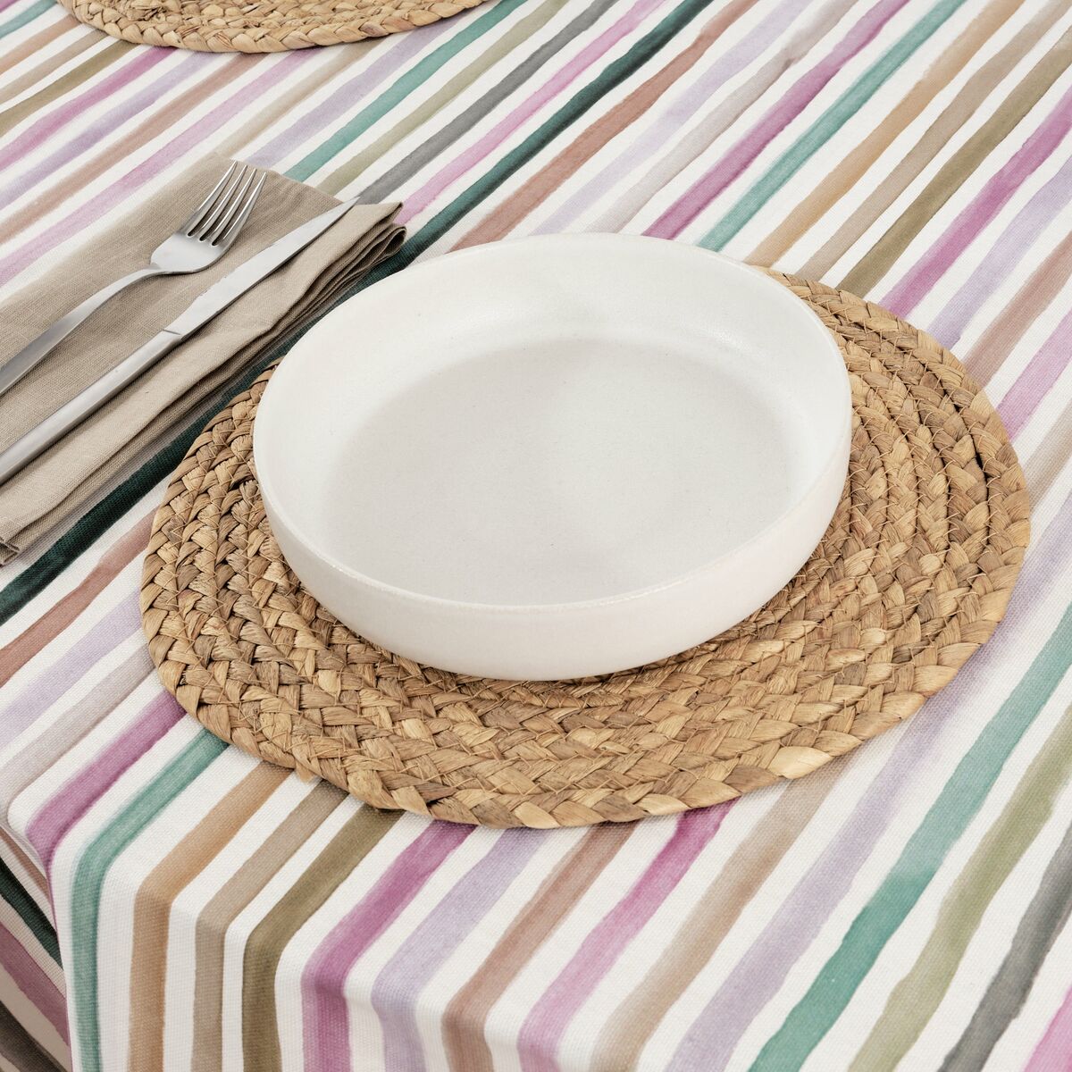 Belum Naiara 4-100 Multicoloured Striped Stain-Resistant Tablecloth