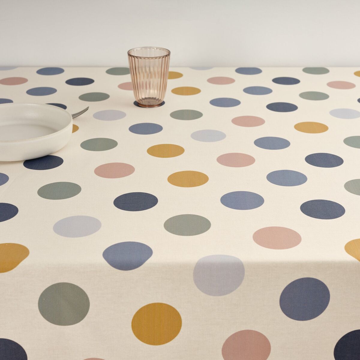 Stain-resistant tablecloth Belum 0120-160 250 x 140 cm Circles