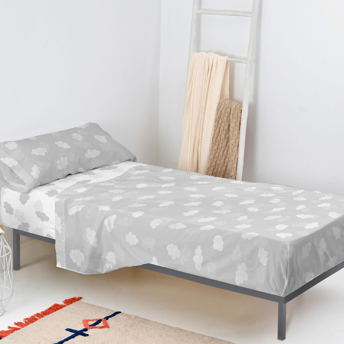 Juego de Sábanas HappyFriday Basic Kids Clouds Gris Cama de 105 180 x 270 cm 2 Piezas