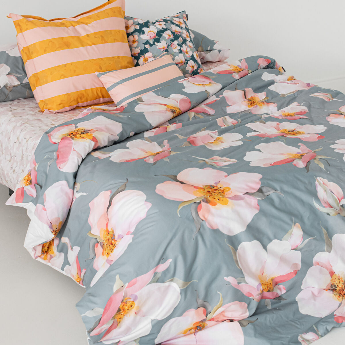 HappyFriday Spring Blossom Multicolor Duvet Cover 140 x 200 cm