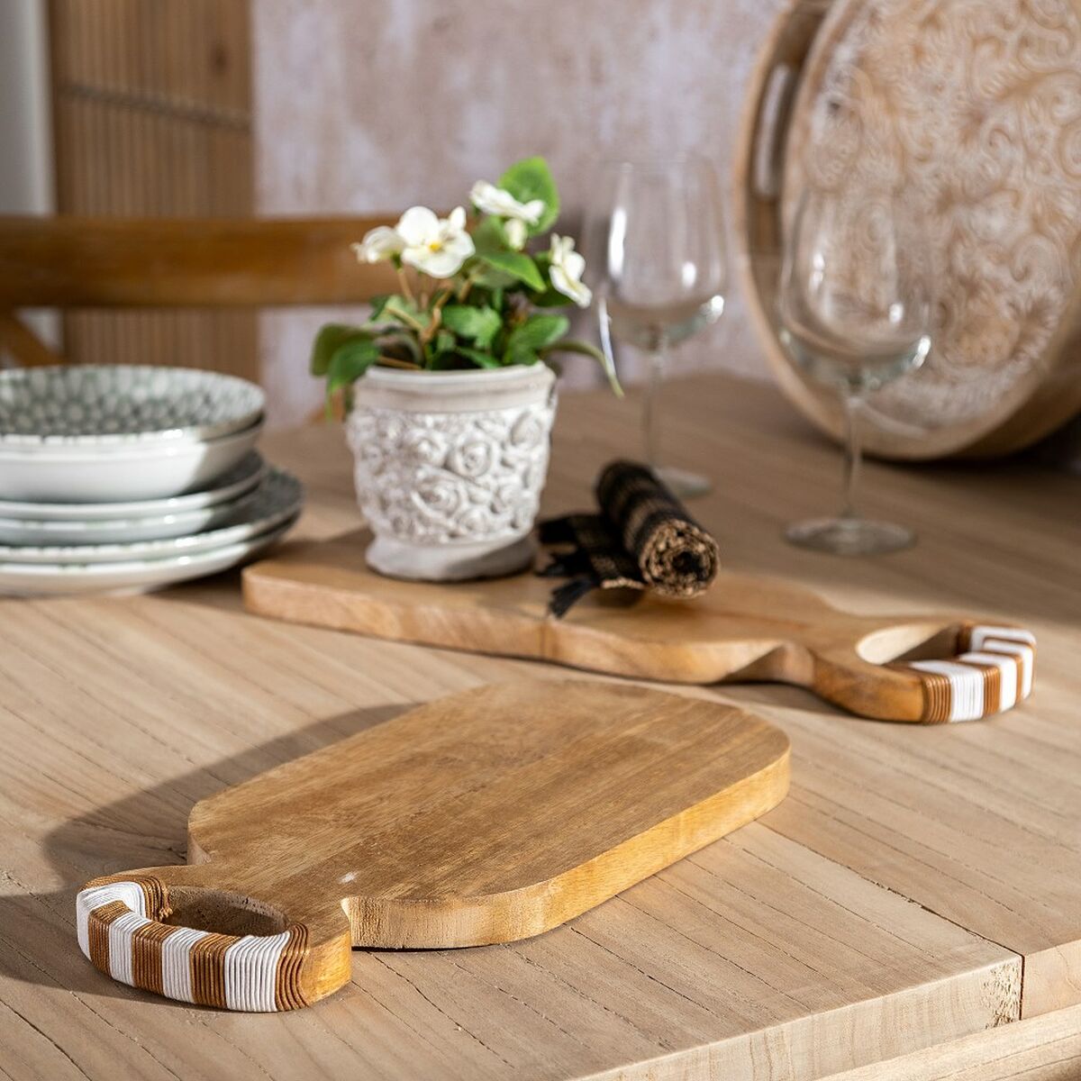 Cutting board 38 x 18 x 2 cm Natural mango wood